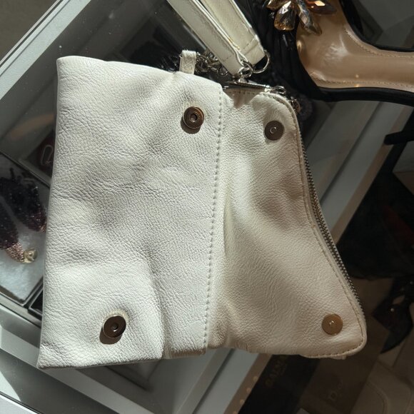 Jennifer Lopez Cream/White Magnetic Flap Wristlet - Picture 4 of 4